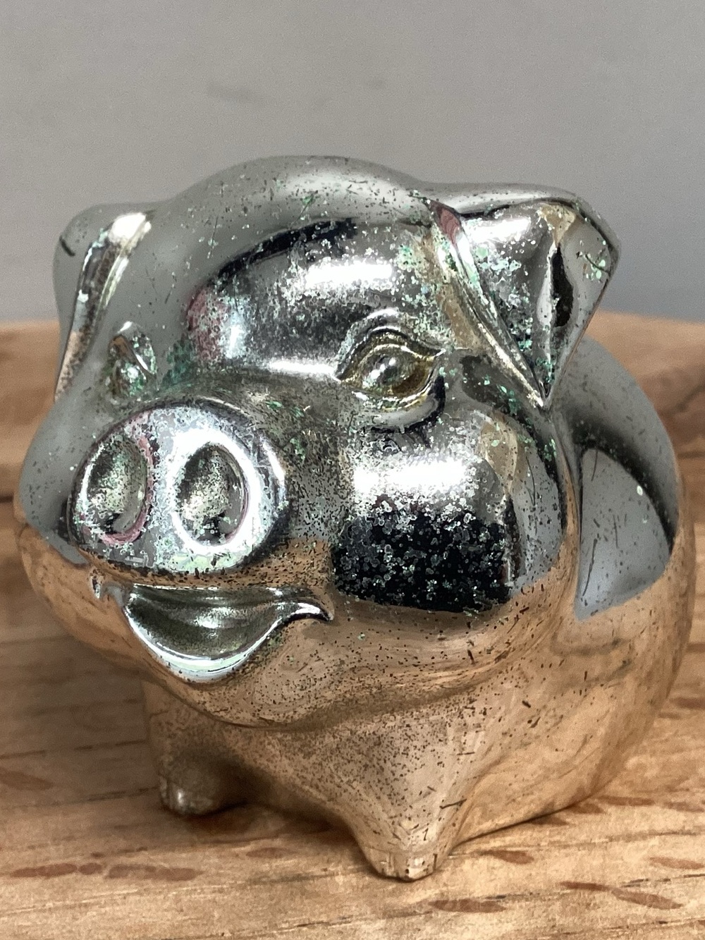 ⚫️ Vintage - Beautiful Silver Metal Babies Piggy Bank - Stopper in place.